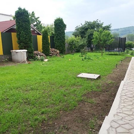 Casa Ariana Hotel Curtea De Arges Ngoại thất bức ảnh