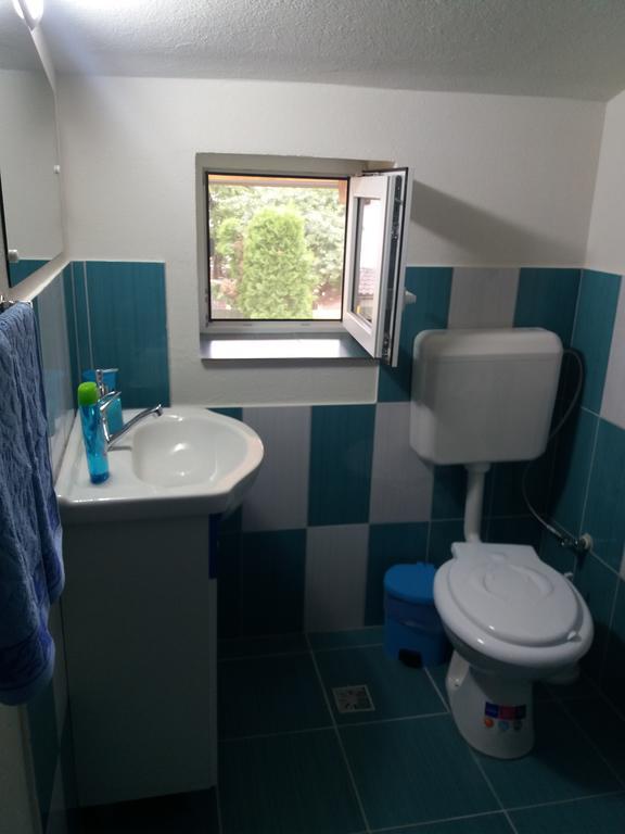 Casa Ariana Hotel Curtea De Arges Ngoại thất bức ảnh