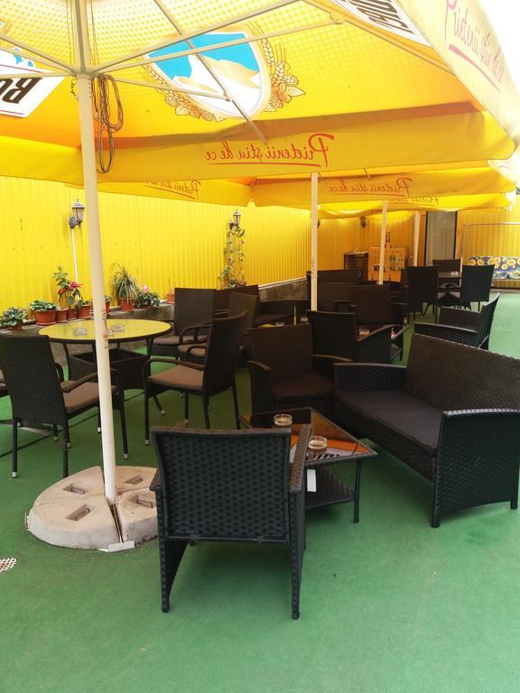 Casa Ariana Hotel Curtea De Arges Ngoại thất bức ảnh